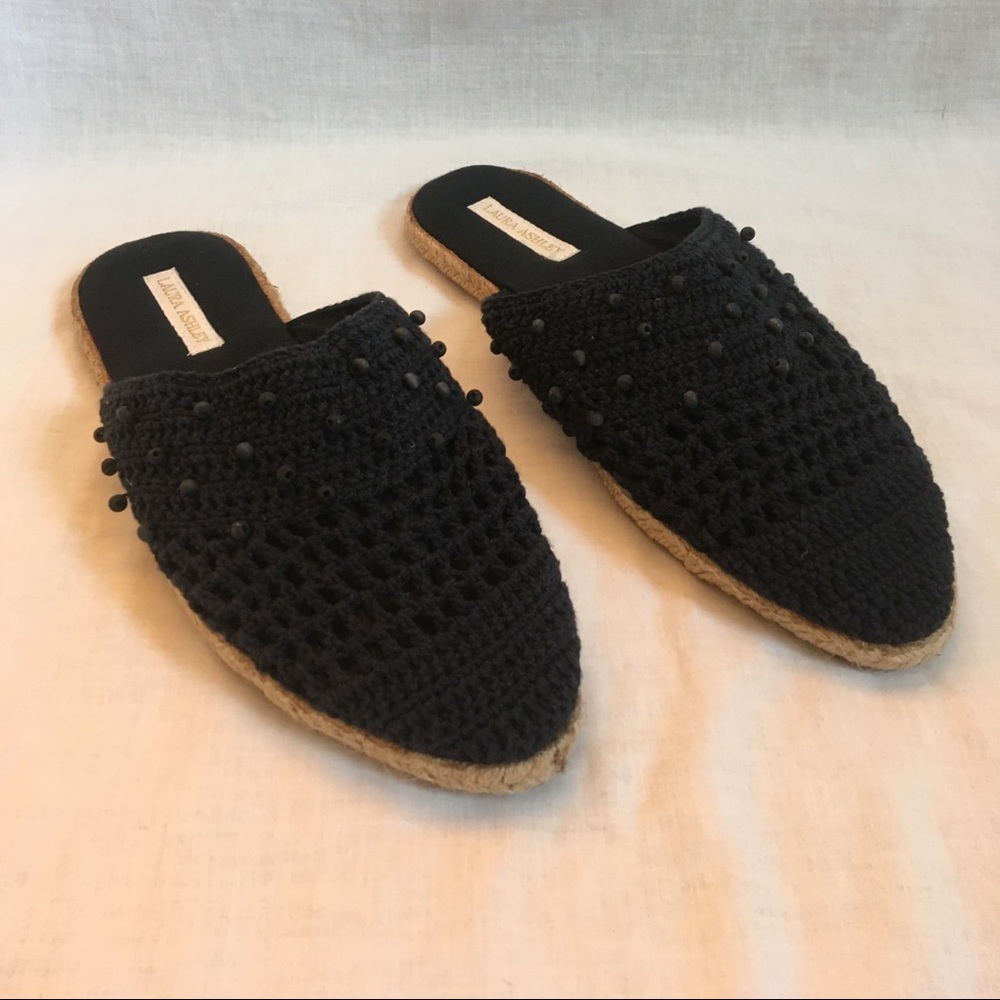 LAURA ASHLEY BEADED MACRAME ESPADRILLE SLIDES SZ 8